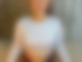 Live cam show with aurora-johnson - Facial Piercings on Camsoda Late Night