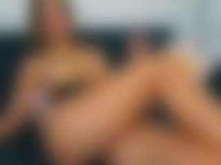 Live cam show with izybelle - Blow on Camsoda