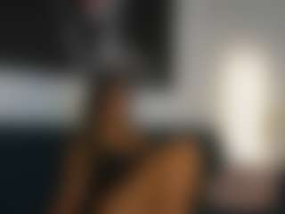 Live cam show with izybelle - Tease on Soda Cam
