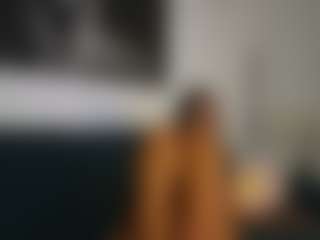 Live cam show with izybelle - Argentinian on livesuperchat.net