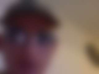Lucinao010's Live Sex Cam Show