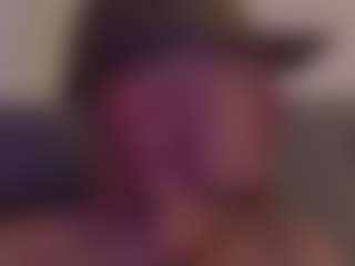 Lucinao010's Live Sex Cam Show