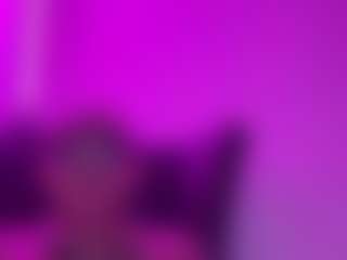 Live cam show with SaySorrypapii - Tease on Camsoda