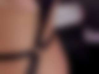 Live cam show with Cherry Snow - Cute on studioflirtlive.com