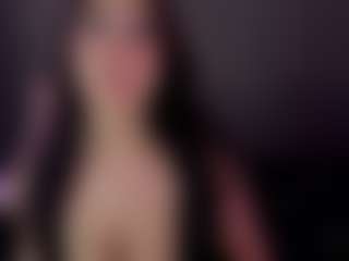 Live cam show with Cherry Snow - Cute on Latina Girls