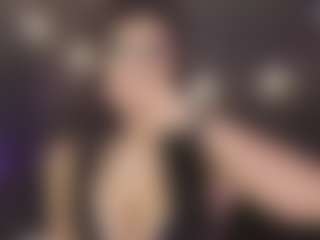 Live cam show with Cherry Snow - Skinny on chickslive.net