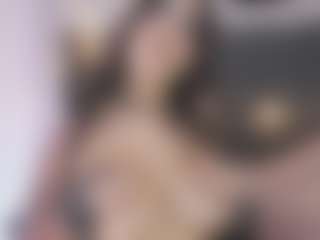 Spettacolo in cam dal vivo con Cherry Snow - Smoking su Camsoda