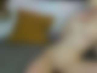 Live cam show with IninityKitty - Cute on CamwithHer
