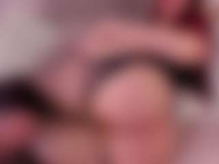 Kloe's Live Sex Cam Show