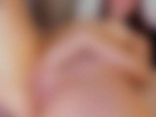 Kloe's Live Sex Cam Show