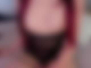 Kloe's Live Sex Cam Show