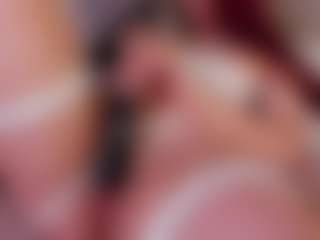 Kloe's Live Sex Cam Show