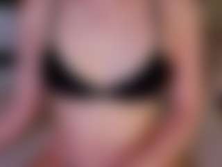 Live cam show with Kloe - Young Adult on Soda Cam