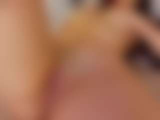 Kloe's Live Sex Cam Show