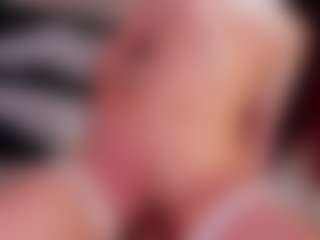 Kloe's Live Sex Cam Show