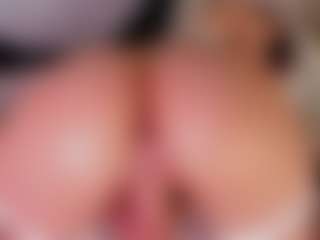 Kloe's Live Sex Cam Show