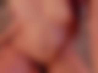 Kloe's Live Sex Cam Show