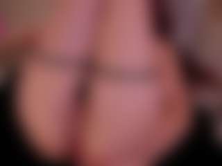 Kloe's Live Sex Cam Show