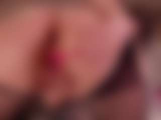 Kloe's Live Sex Cam Show