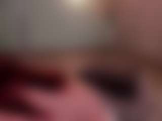 Kloe's Live Sex Cam Show