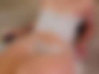 Kloe's Live Sex Cam Show