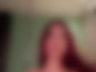 Live cam show with Kloe - Public on live18s.com