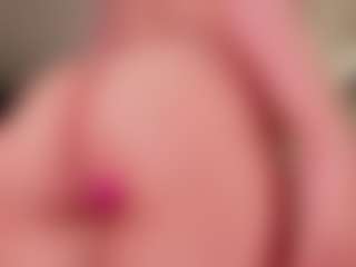 Live cam show with Kloe - Facial Piercings on pussylord.com