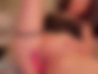 Live cam show with Kloe - Facial Piercings on Camsoda