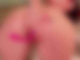 Live cam show with Kloe - Public on Camsoda