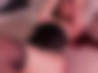 Live cam show with Kloe - Green Eyes on Camsoda