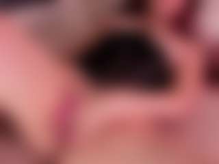 Live cam show with Kloe - Green Eyes on Camsoda
