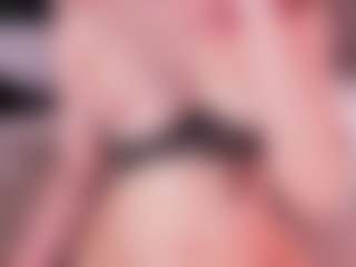 Kloe's Live Sex Cam Show