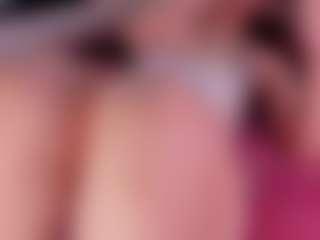 Kloe's Live Sex Cam Show