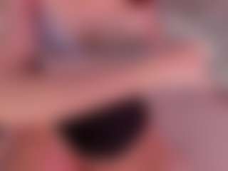Kloe's Live Sex Cam Show