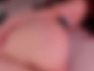 Live cam show with Kloe - Red Hair Shaved Pussy on Camsoda