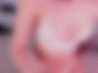 Live cam show with Kloe - Red Hair Young Adult on Camming Site