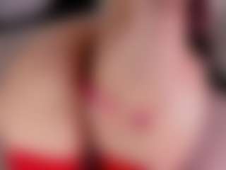 Live cam show with Kloe - Asshole on StripNow