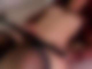 Live cam show with Kloe - Facial Piercings on Strip Flash - Live Sex Shows