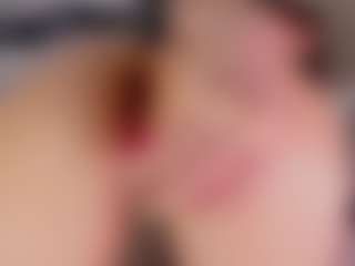 Kloe's Live Sex Cam Show