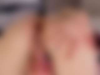Kloe's Live Sex Cam Show