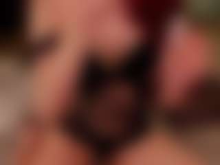 Kloe's Live Sex Cam Show