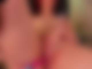 Kloe's Live Sex Cam Show