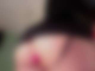 Kloe's Live Sex Cam Show