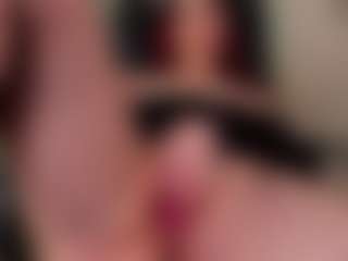 Kloe's Live Sex Cam Show