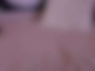 Live cam show with Kloe - Facial Piercings on CamClone
