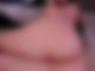 Kloe's Live Sex Cam Show
