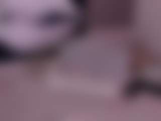 Live cam show with Kloe - Red Hair on xxxlivecams.org