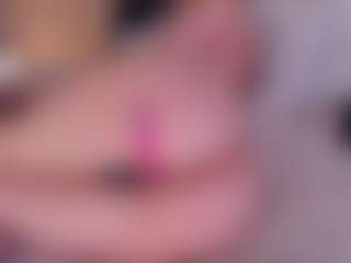 Kloe's Live Sex Cam Show