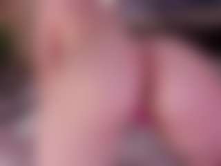 Live cam show with Kloe - Facial Piercings on Soda Cam