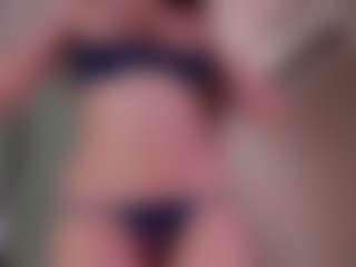 Kloe's Live Sex Cam Show